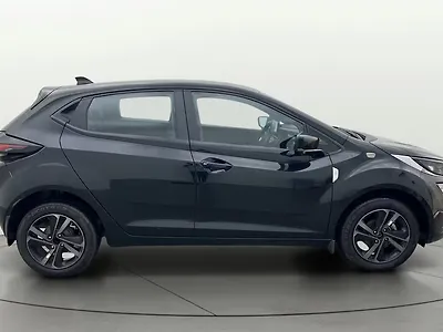 2024 Tata Altroz XZA Plus (S) Dark Edition