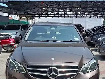 2014 मर्सिडीज़ बेंज़ E-क्लास e250 cdi अवंतगार्डे 1