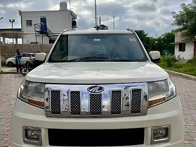 2016 Mahindra TUV300 T6 1