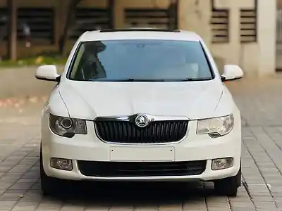 2011 स्कोडा सुपर्ब एलिगेंस 1.8 टीएसआई एमटी 1