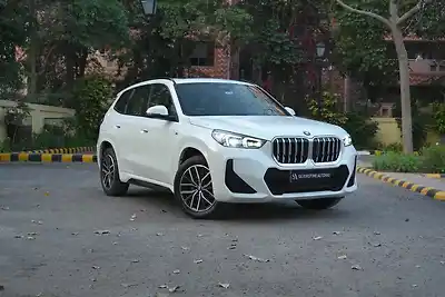2025 बीएमडब्ल्यू X1 एसड्राइव18आई एम स्पोर्ट 1 2025 बीएमडब्ल्यू X1 एसड्राइव18आई एम स्पोर्ट 1