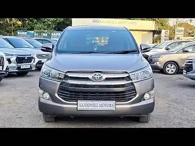 2016 टोयोटा इनोवा क्रिस्टा 2.4 V डीज़ल 1 2016 टोयोटा इनोवा क्रिस्टा 2.4 V डीज़ल 1