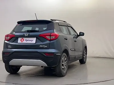2023 Mahindra XUV300 W8 (O) 1.5 Diesel AMT