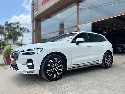 2023 Volvo XC60 B5 Ultimate