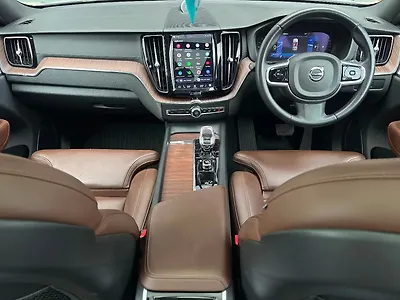 2023 Volvo XC60 B5 Ultimate