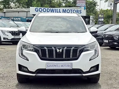2025 Mahindra XUV700 AX7 2WD Diesel 2.2L Turbo Manual 7 STR 1