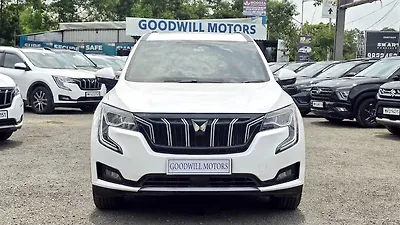 2025 Mahindra XUV700 AX7 2WD Diesel 2.2L Turbo Manual 7 STR 1 2025 Mahindra XUV700 AX7 2WD Diesel 2.2L Turbo Manual 7 STR 1