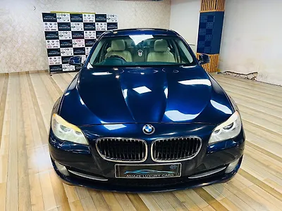 2012 BMW 5-Series 525d Sedan 1