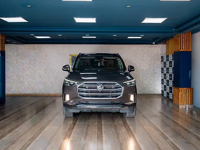 2023 MG Gloster Savvy 4WD Diesel Turbo Automatic 7 STR 1 2023 MG Gloster Savvy 4WD Diesel Turbo Automatic 7 STR 1