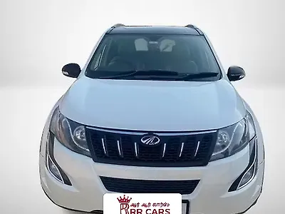 2017 Mahindra XUV500 W10 AWD 1