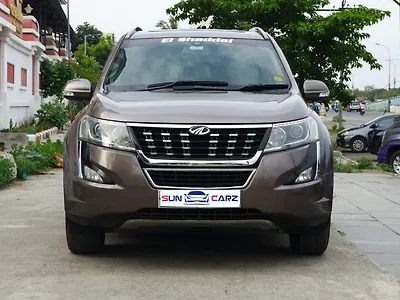 2018 Mahindra XUV500 W11 AT 1