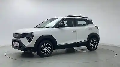 Second Hand महिंद्रा XUV 3XO AX5 Petrol 1.2L Turbo Manual in गाज़ियाबाद Second Hand महिंद्रा XUV 3XO AX5 Petrol 1.2L Turbo Manual in गाज़ियाबाद
