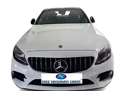 2020 मर्सिडीज़ बेंज़ सी-क्लास सी 300डी एएमजी लाइन 1
