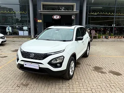 2022 Tata Harrier XTA Plus 1