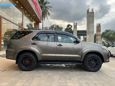 2015 Toyota Fortuner