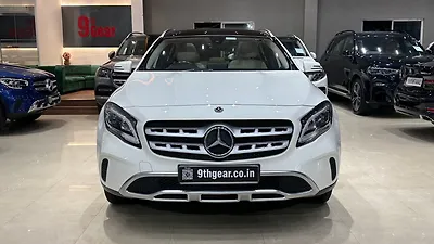 2018 Mercedes-Benz GLA 220 d 4MATIC 1 2018 Mercedes-Benz GLA 220 d 4MATIC 1