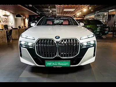 2025 BMW i7 eDrive50 M Sport 1
