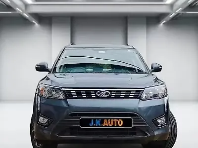 2021 Mahindra XUV300 W6 1.5 Diesel [2020] 1