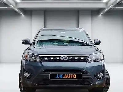 2021 Mahindra XUV300 W6 1.5 Diesel [2020] 1