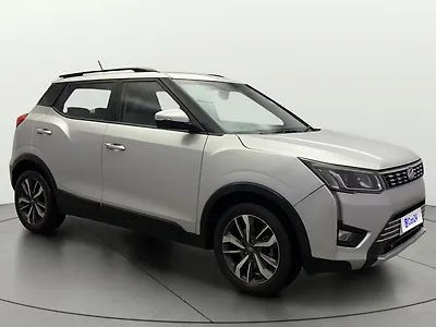 2020 Mahindra XUV300 W8 (O) 1.2 Petrol 1 2020 Mahindra XUV300 W8 (O) 1.2 Petrol 1