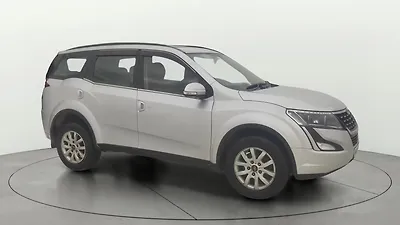 2021 Mahindra XUV500 W9 1 2021 Mahindra XUV500 W9 1