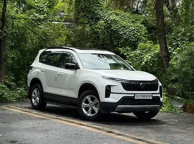 2025 टाटा सफारी Pure X Diesel 2.0L Turbo Manual 7 STR 1