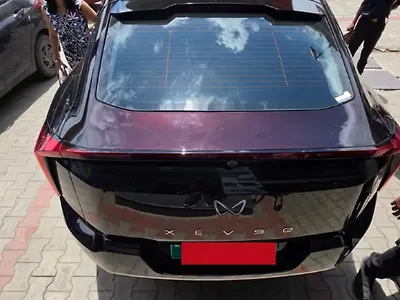 2026 Mahindra XEV 9e Pack Two 59.0 kWh 7.2kW Charger