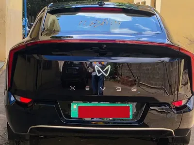 2026 Mahindra XEV 9e Pack Two 59.0 kWh 7.2kW Charger
