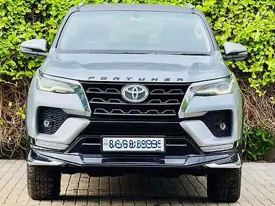 2025 टोयोटा फ़ॉर्च्यूनर Leader Edition 2WD Diesel 2.8L Turbo 6 Speed Manual Leader Edition 1 2025 टोयोटा फ़ॉर्च्यूनर Leader Edition 2WD Diesel 2.8L Turbo 6 Speed Manual Leader Edition 1
