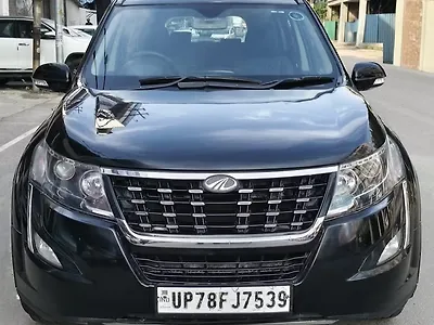 2018 Mahindra XUV500 W9 [2018-2020] 1