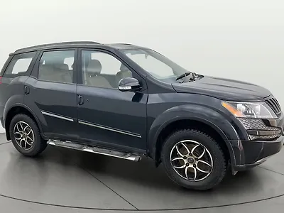 2013 Mahindra XUV500 W6 1