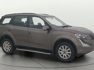 2017 Mahindra XUV500 W10 1.99 1