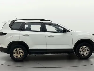 2021 Tata Safari XMA