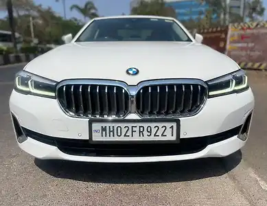 2022 BMW 5-Series 520d Luxury Line 1