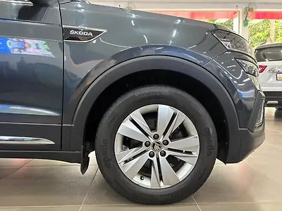2022 Skoda Kushaq Ambition Classic 1.0 TSI MT