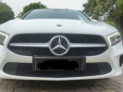 2022 Mercedes-Benz A-Class Limousine 200d 1