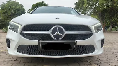 2022 Mercedes-Benz A-Class Limousine 200d 1 2022 Mercedes-Benz A-Class Limousine 200d 1