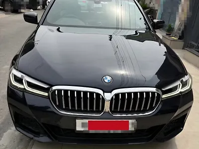 2023 BMW 5-Series 520d M Sport 1