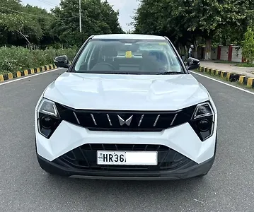 2024 Mahindra XUV 3XO MX3 Diesel 1.5L Turbo Manual 1 2024 Mahindra XUV 3XO MX3 Diesel 1.5L Turbo Manual 1