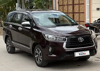 2022 Toyota Innova Crysta GX 2.4 AT 7 STR 1 2022 Toyota Innova Crysta GX 2.4 AT 7 STR 1
