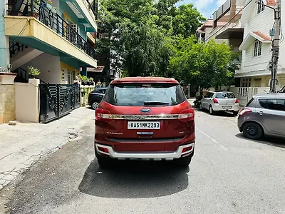 2017 Ford Endeavour Titanium 3.2 4x4 AT