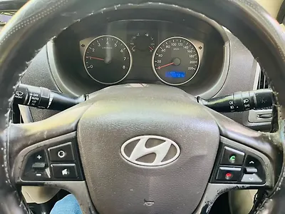 2012 Hyundai i20 Sportz 1.2 (O)