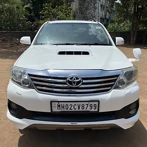 2013 Toyota Fortuner 3.0 4x2 AT 1 2013 Toyota Fortuner 3.0 4x2 AT 1