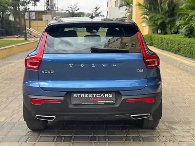 2019 Volvo XC40 T4 R-Design