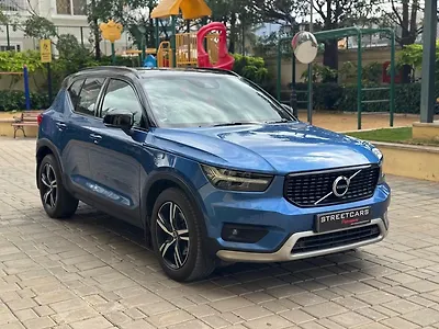 2019 Volvo XC40 T4 R-Design