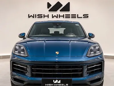 2025 Porsche Cayenne Base 1