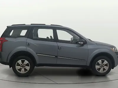 2014 Mahindra XUV500 W8