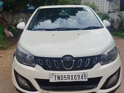 2019 Mahindra Marazzo M6 8 STR 1