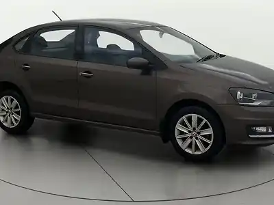 2015 फ़ॉक्सवैगन वेंटो हाईलाइन पेट्रोल 1