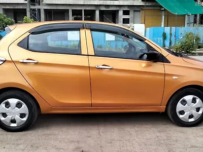 2017 Tata Tiago Revotron XT (O) [2016-2019] 1